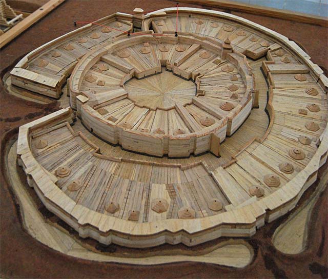 Генетичні дослідження археологічних знахідок показали, що місто населяли носії гаплогрупи R1a1, тобто, білі люди, що заселили основні простору сучасної Європи