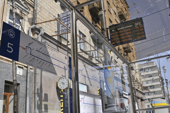 Також автобус МАЗ обладнаний спеціальним зовнішнім кріпленням для транспортування велосипедів