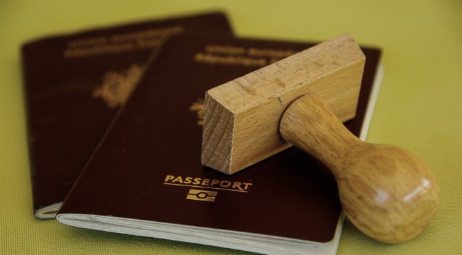 Останнім часом тема позбавлення громадянства часто обговорюється в засобах масової інформації