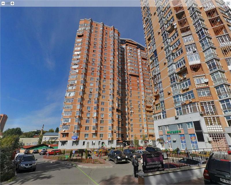 Квартири на Печерську мають на увазі нові дитячі майданчики, закриту територію і паркінги