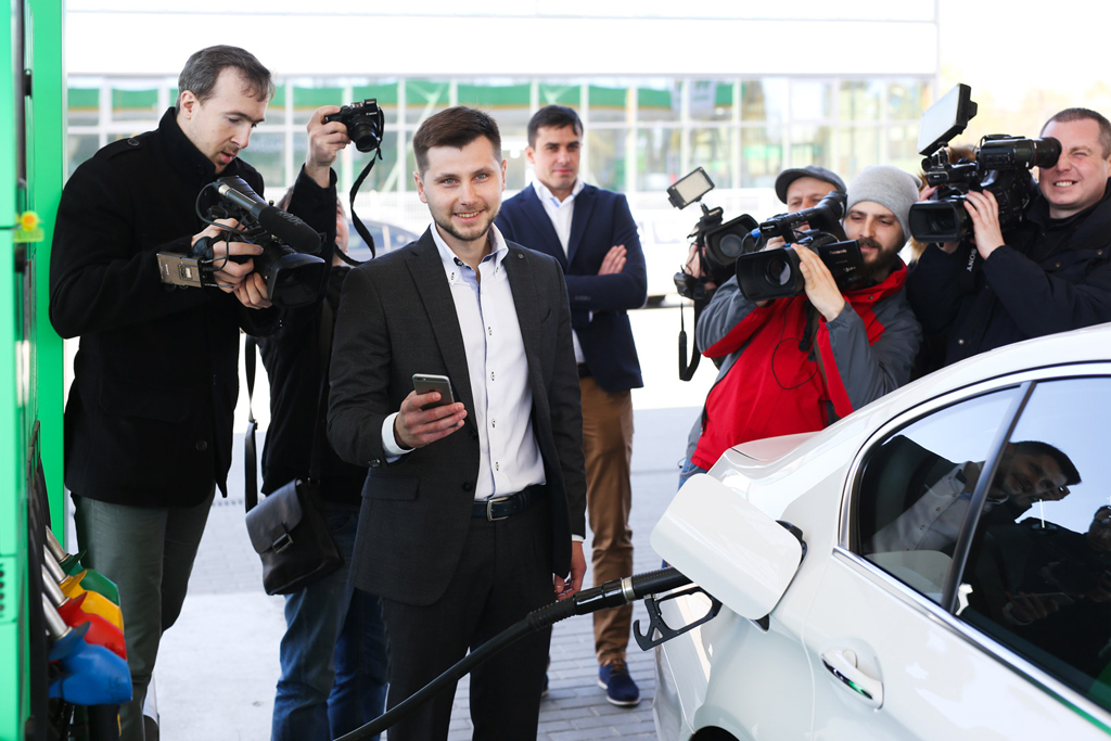 Вам знадобиться тільки смартфон з встановленою програмою WOG PRIDE