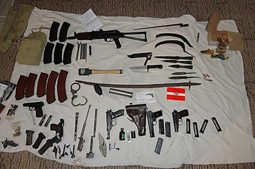 Жодному із зловмисників не заважало відстань між місцями їх проживання, тому організатор подбав про всі можливі проблеми при перевезенні небезпечного вантажу », - пояснили в УБОЗ