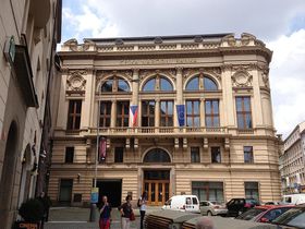 Будівля колишньої аграрної біржі