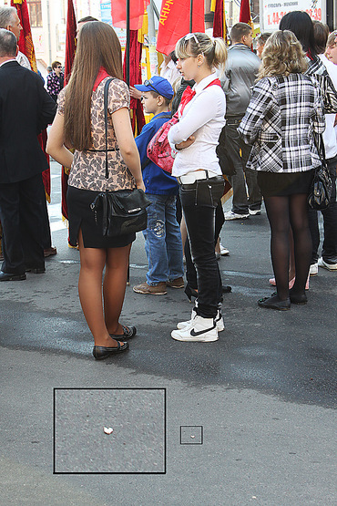 Піонер 21 століття: залакований ірокез, темні очечки, завужені джинсики, кеди «Найк» і сумка «адідас»