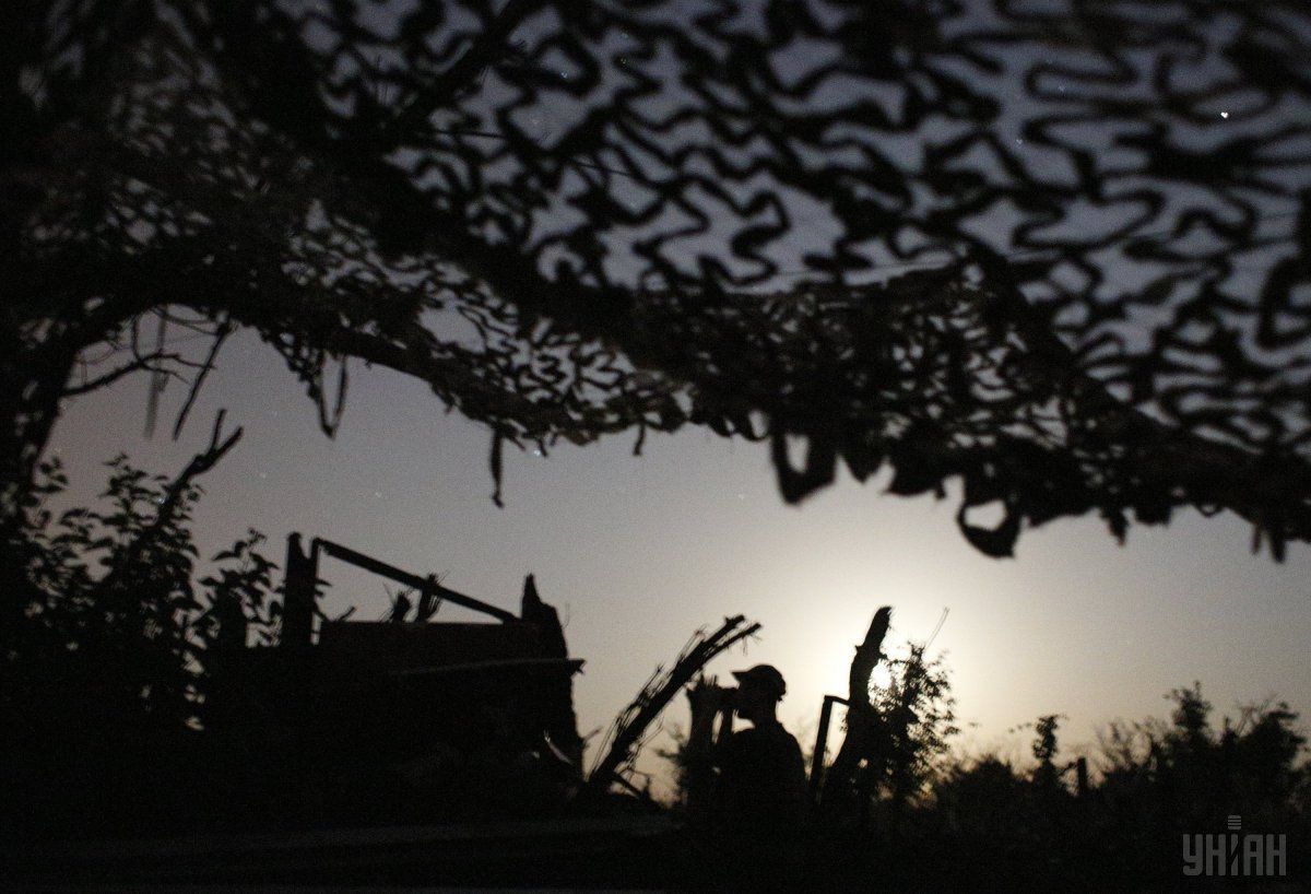 Бойовики прицільно обстрілюють позиції військових