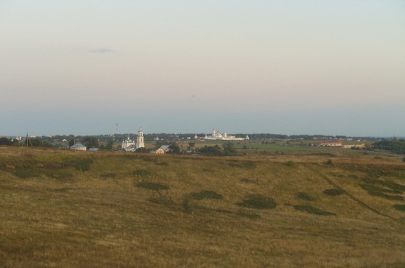 На внутрішньої сторони воріт Надвратною дзвіниці розпису, що описують житіє Микити Стовпника