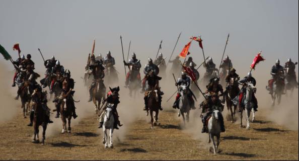 Однак при всіх порушеннях історичних відповідностей можна не визнати того, що їм майстерно вдалося сфотографувати саму атмосферу гаремной життя як арену запеклої боротьби за прихильність повелителя і місце в придворної ієрархії