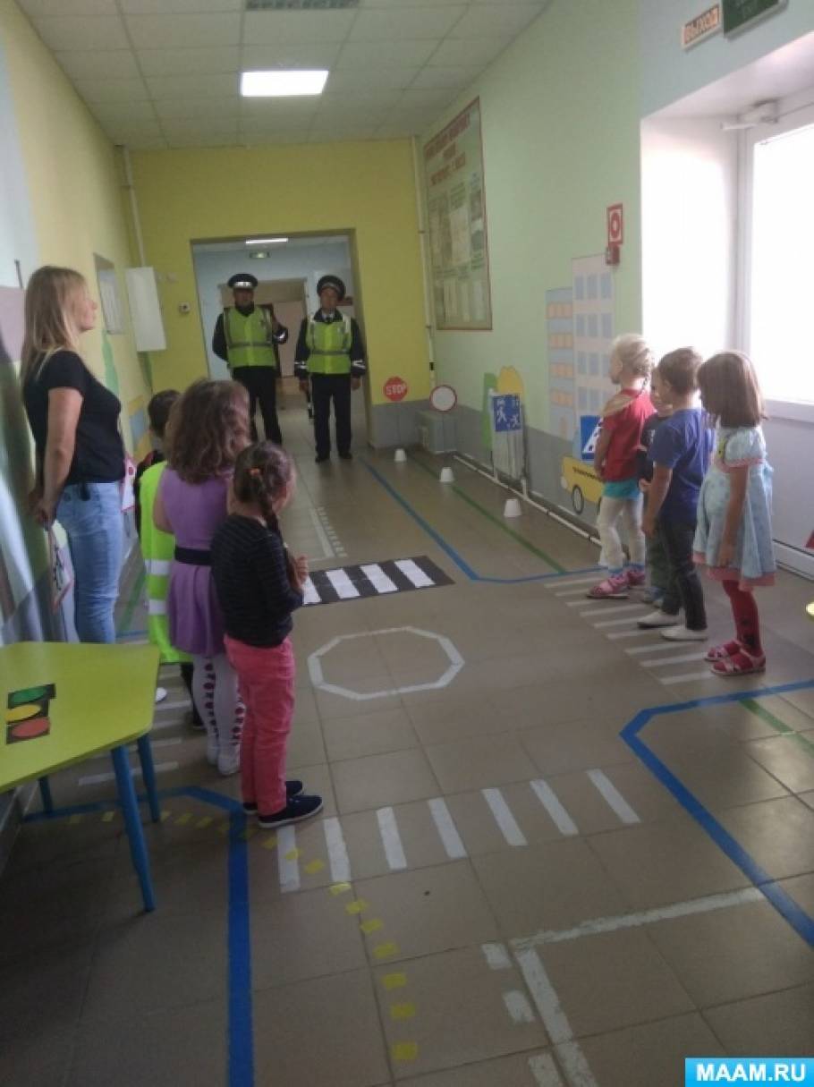 Конспект НСД по ПДР в підготовчій групі на тему «Светоотражающий значок - флікер»   Тема: «Светоотражающий значок-флікер» Мета: впровадження практики використання учнями світлоповертаючих елементів для зниження дитячого дорожньо-транспортного травматизму та підвищення безпеки дорожнього руху