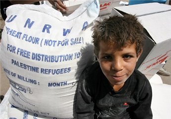 Або ви думаєте, палестинським арабам таке задоволення приносить чотири покоління біженцями значитися і сидіти в таборах