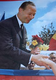 У центрі Рима в четвер за участю президента Італії Джорджо Наполітано було відкрито погруддя колишньому комуністичному лідеру періоду «Празької весни» Олександру Дубчеку, мріяв про «соціалізм із людським обличчям», повідомляють газети LIDOVÉ NOVINY і PRÁVO