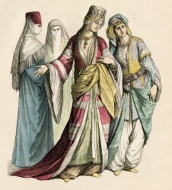 Всі жінки, виходячи на вулицю, повинні були приховувати обличчя, тому було неможливо відрізнити одну від іншої