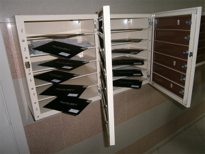 Кур'єрська служба «Соната» пропонує   кур'єрські послуги   і поширення рекламної поліграфії по поштових скриньках Києва та України