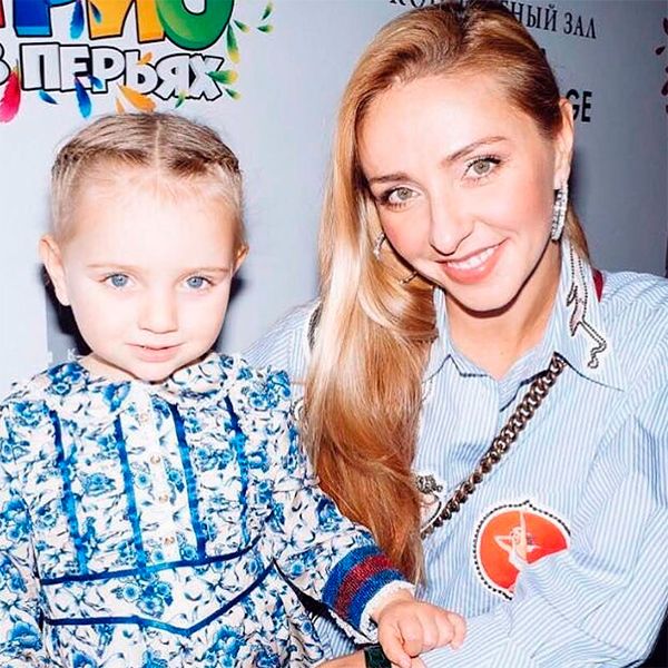 Тетяна Навка показала «Танець з шаблями» у виконанні трирічної дочки