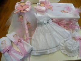 Що стосується звичаїв, пов'язаних з обов'язками хрещеного, незважаючи на те, що раніше їх було набагато більше, багато хто з них продовжують дотримуватися і в наші дні