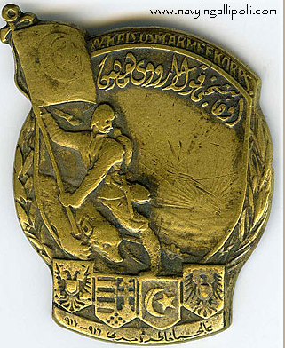 Турецька влада надали йому можливість перебратися до Туреччини, і зайняти посаду викладача в Стамбульському університеті