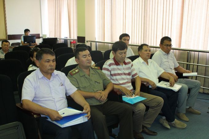 Поряд з цим, акіматом всіх районів організовані 23 тимчасових спостережних пожежних постів, укомплектованих тракторами з плугами і причіпними бочками обсягом води 3 тонни (УПП-3)