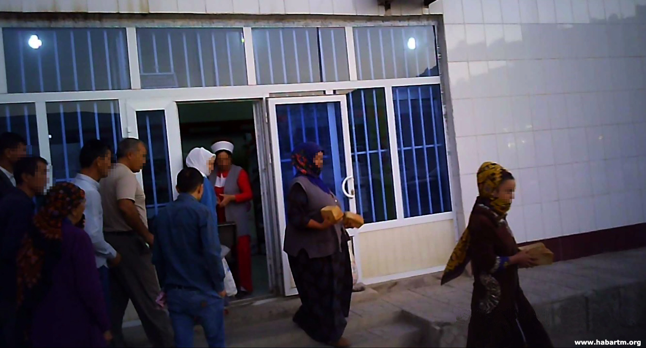 Країна знаходиться на межі гіперінфляції в третій раз за свою історію - перші два були в 1990-е