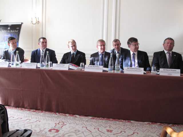 Вчора в Лозаннському готелі Beau-Rivage пройшла прес-конференція, на якій журналістам офіційно підтвердили, що гастролі Великого театру, чутками про які вже давно повнилася швейцарська земля, таки відбудуться