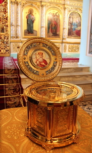 Як зазначив отець Павло, - Волзький Хресний хід нечисленний, від витоків Волги йде всього 12 чоловік, але все ті, хто зустрічає нас, стають його учасниками