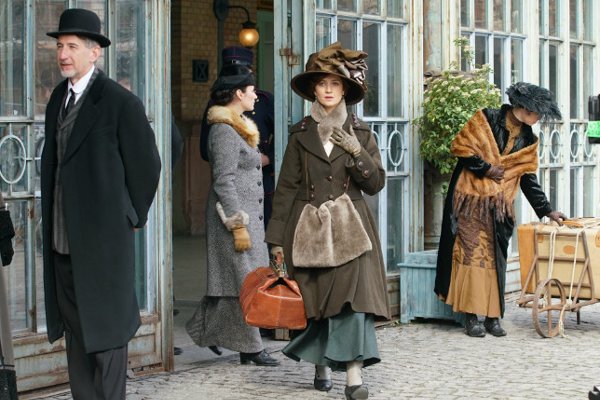 Вікторія Ісакова в образі Інеси Арманд на зйомках серіалу «Меморандум Парвуса»