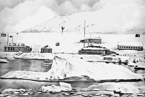 Горбатова «Звичайна Арктика» [   6   ] Став справжнім символом радянських полярних станцій, хоча перша при новій владі - Маточкин Шар - насправді була побудована на Новій Землі