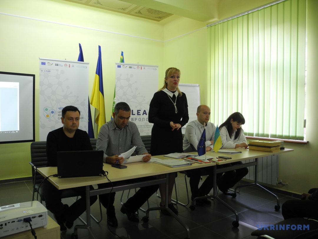 Під час круглого столу «Біржа вакансій» представники буковинських ОТГ пропонували студентам старших курсів Чернівецького національного університету починати свою трудову діяльність в своїх громадах