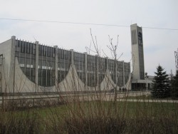 Залізничний вокзал (станція) Твер знаходиться в правобережній частині міста Твері