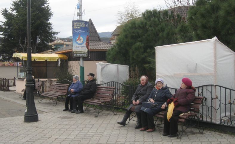 А в місцевих газетах немає ні слова про якісь регіональні спортивних або культурних заходах