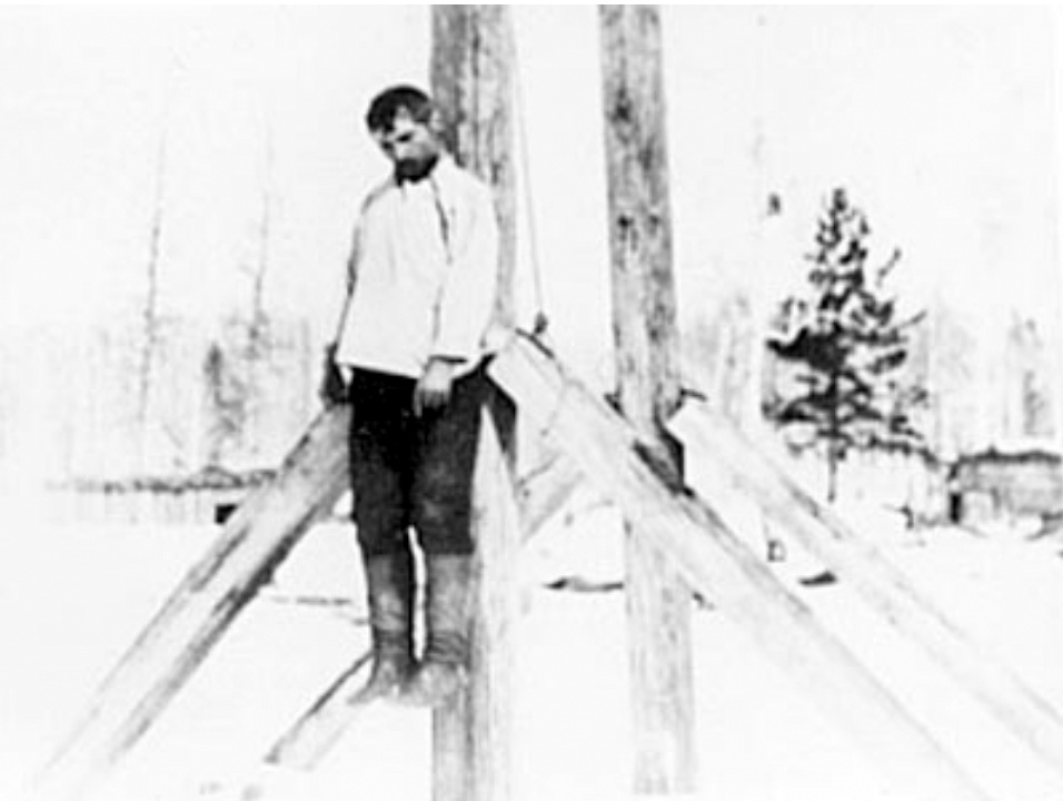 селянин, повішений колчаківцями