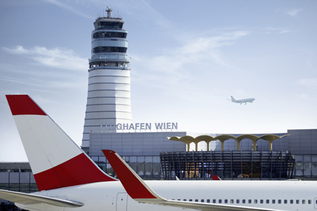Віденський міжнародний аеропорт або аеропорт Швехат (Schwechat) - за назвою розташованого поруч однойменного міста, знаходиться в 18 кілометрах від австрійської столиці