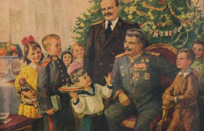Але, незважаючи ні на що, винищити бажання радянських людей відзначати Новий рік не зміг навіть Батько народів, і навіть Сталіну довелося змиритися і самому почати святкувати