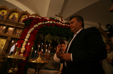 31 августа 2012, 17:40 Переглядів:   Януковича здійснив паломництво на Афон