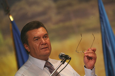 2 листопада 2011, 15:56 Переглядів:   Янукович блиснув знаннями про літературу