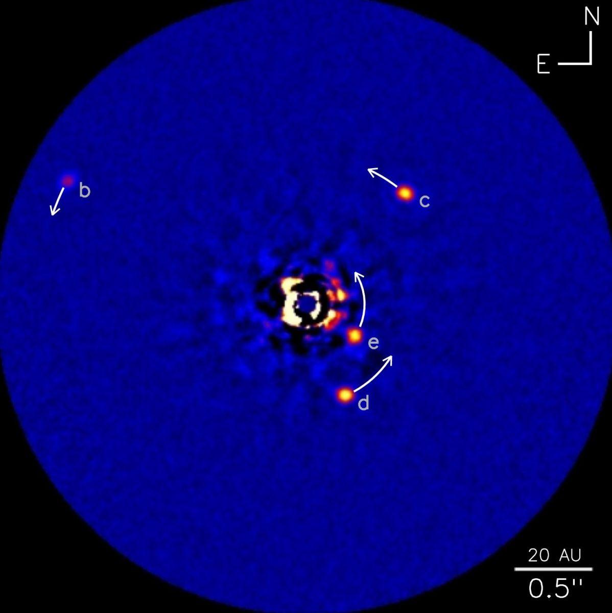 Команда дослідників отримала безпрецедентні знімки многопланетной системи HR 8799, що складається з чотирьох планет