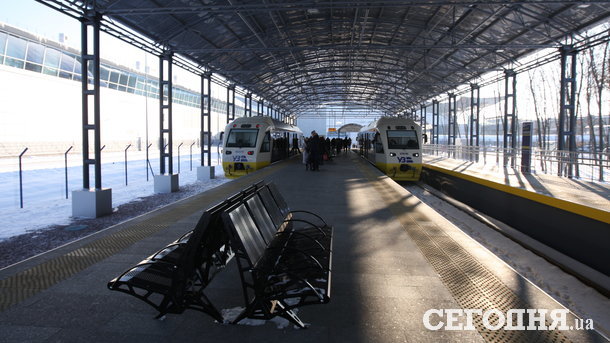 3 грудня 2018, 9:24 Переглядів:   Фото: Віталій Лазебник   Експрес від Києва до міжнародного аеропорту Бориспіль нарешті запустили