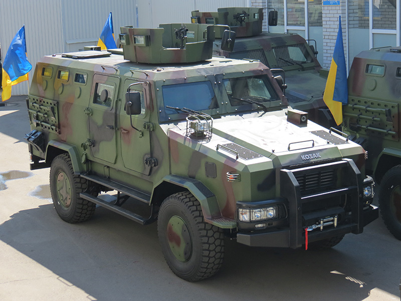 Гордість машини - броньований кузов, виготовлений з 12-мм стали фінської марки «Мінілюкс Протекшн», що відповідає класу захисту 2-го рівня по STANAG