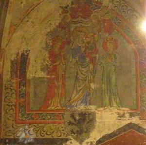 Спочатку ця фреска була присвячена коронування Богоматері, але реставратор кінця XIX століття «пристосував її до протестантського богослужіння»