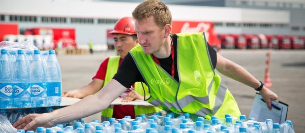 1 листопада 2018 року система Coca-Cola в Росії і Російський Червоний Хрест оголосили про продовження свого багаторічного партнерства, а також про нову спільну ініціативу - створення запасів непродовольчих товарів на випадок НС в регіонах високого ризику