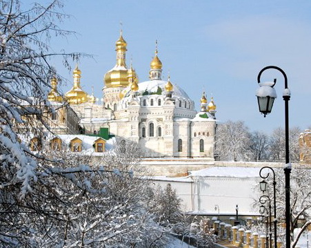 24 січня під другій половині дня   Дари волхвів   привезуть до Києва і поставлять для поклоніння в Києво-Печерській Лаврі