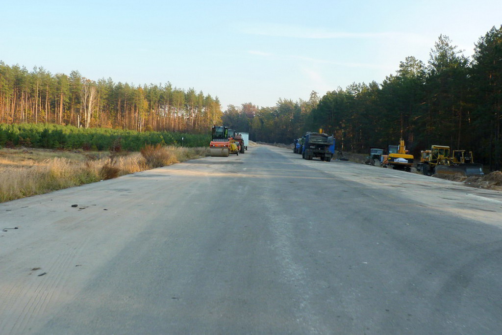 «Будівництво нової дороги Київ-Ірпінь почалося давно, в 1998 році проклали 3,5 км і закинули через відсутність грошей
