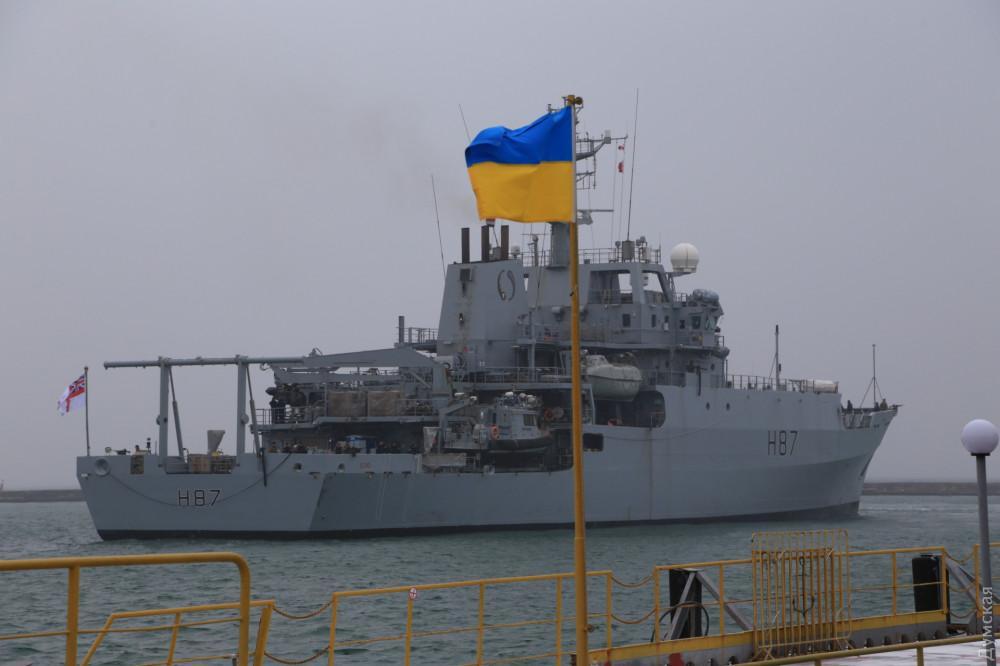 За словами першого заступника командувача ВМС ЗСУ віце-адмірала Андрія Тарасова, «це перший візит військового корабля в Україну після подій в районі Керченської протоки, і він дуже важливий для нашої держави»