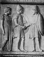 Тим часом пелопоннесці відновили свої вторгнення в Аттику, на які афіняни відповідали діями на море