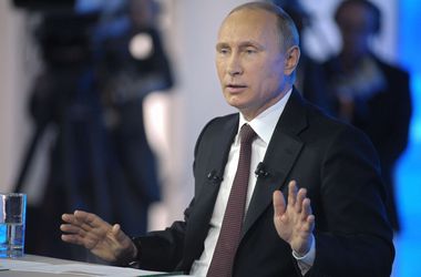 17 квітня 2014 15:46 Переглядів:   Путін відмовився відповідати на питання про можливе введення російських військ в Україну