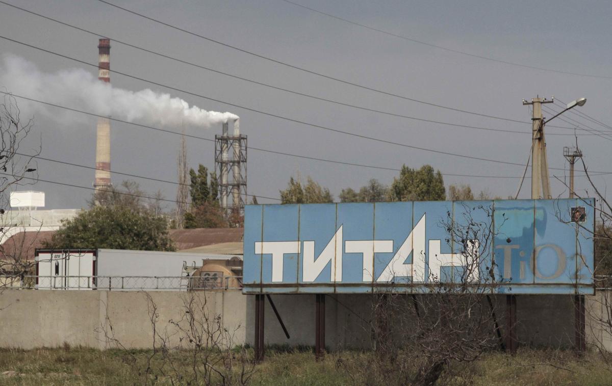 В окупованому Криму з початком навчального року почалася масова евакуація дітей через виявлення токсичних хімічних речовин в повітрі