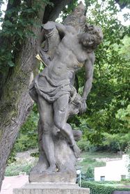 Скульптура святого Себастьяна (Фото: Matej Batha / Creative Commons 3
