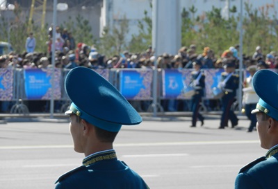 Щорічно до військової служби в Казахстані призиваються всі молоді хлопці віком від 18 до 27 років