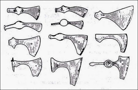 Археологічні розкопки, особливо Північної Русі, показують, що кількість бойових сокир там рази в два перевершувало кількість мечів