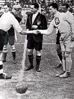 Свій найвідоміший репортаж «король футбольного радіоефіру» провів в 1934 році