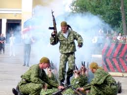 2 серпня в Республіці Білорусь відзначається День десантників і сил спеціальних операцій Збройних Сил, затвердженого Указом Президента № 397 від 30 липня 2010 р   У цей день святкові заходи пройдуть у всіх з'єднаннях та військових частинах сил спеціальних операцій Збройних Сил (в Бресті, Вітебську та Мар'їній Гірці)