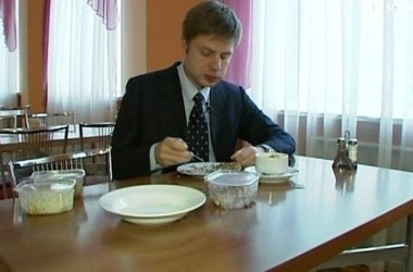 28 лютого 2011, 18:05 Переглядів:   Гончаренко на роботі «відбивався» від бутербродів